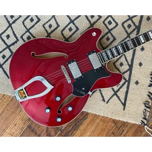’07 Hagstrom Viking Deluxe – Red Sparkle w/ OHSC in Tweed