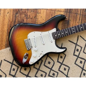 2004 Fender American Standard Stratocaster – 50th Anniversary