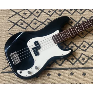 2005 Fender Precision Bass Standard – MIM