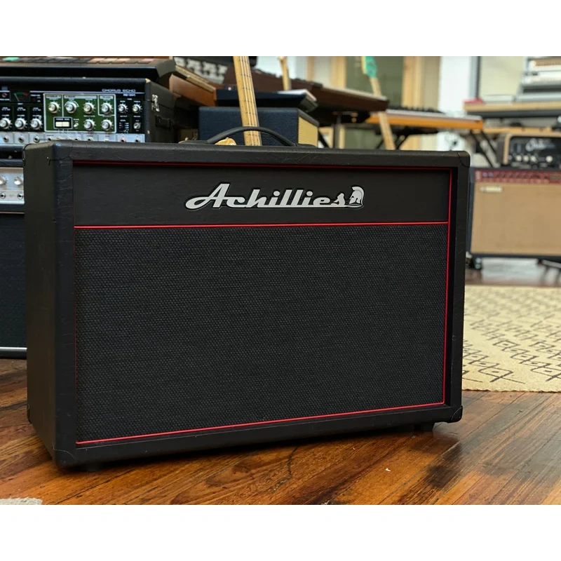 Achillies Priam 120 watt 2×12″ – Black & Red w/ Vintage 30s
