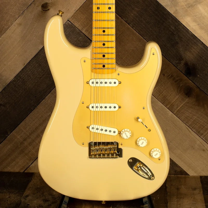 Fender 2014 60th Anniversary Classic Player Stratocaster, Desert Sand With OHC – Used