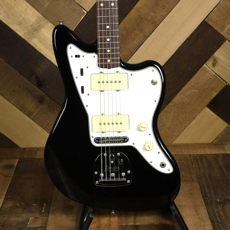 Fender 2016 Classic Player Jazzmaster Black With Gig Bag – Used