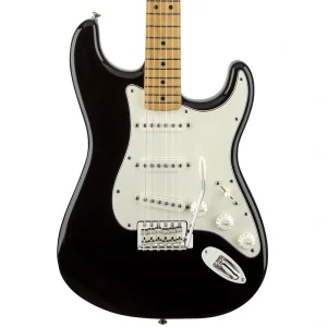 Fender Standard Stratocaster – Maple Fingerboard – Black