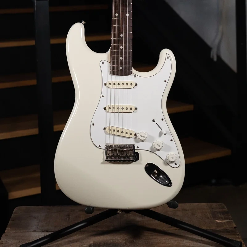 Squier 1992 Wayne’s World Excalibur Stratocaster With Bag – Used