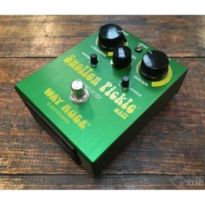 Way Huge Electronics WHE-401 Swollen Pickle MkII Jumbo Fuzz