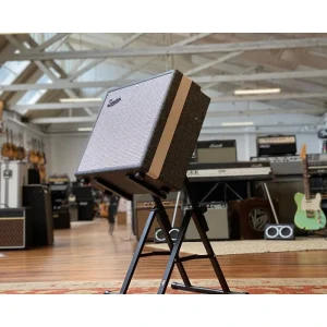 X-Treme AM203 Amp Stand