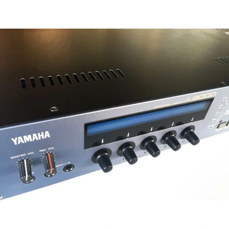 YAMAHA A3000